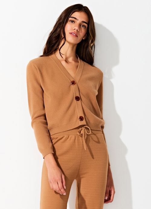 TRIYA_CARDIGAN-CROPPED-TRICOT_CAMELO_02