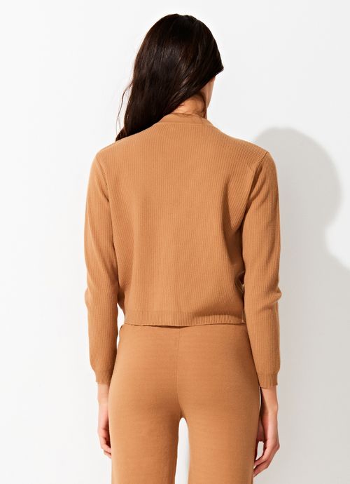 TRIYA_CARDIGAN-CROPPED-TRICOT_CAMELO_04