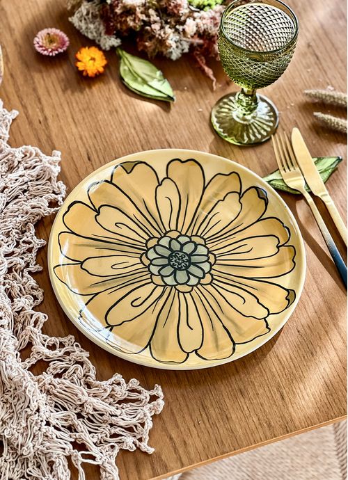 JAY05_ZOH_1-PRATO-RASO-FLOR-MARROM