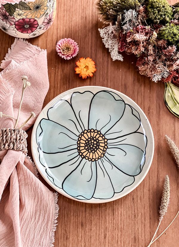 JAY08_MJC_1-PRATO-SOBREMESA-FLOR-AZUL JAY08_MJC_1-PRATO-SOBREMESA-FLOR-AZUL