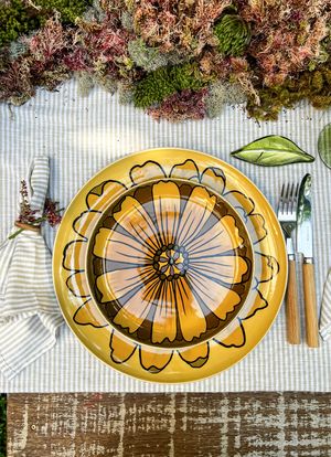 JAY11_ZOH_2-PRATO-SOBREMESA-FLOR-MARROM