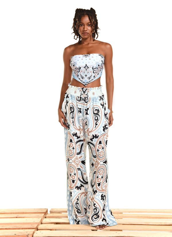 V26CL03VB_00018_1-CALCA-SELVA