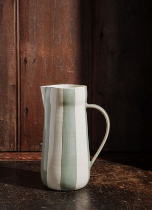 JAY39_BSW_2-JARRO-LISTRADO