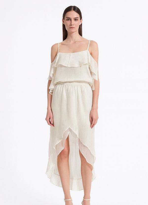 V26SA12SC_ZHL_1-SAIA-CLARICE