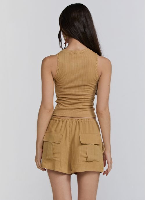 I26SH01VA_AREI_2-SHORTS-NINA